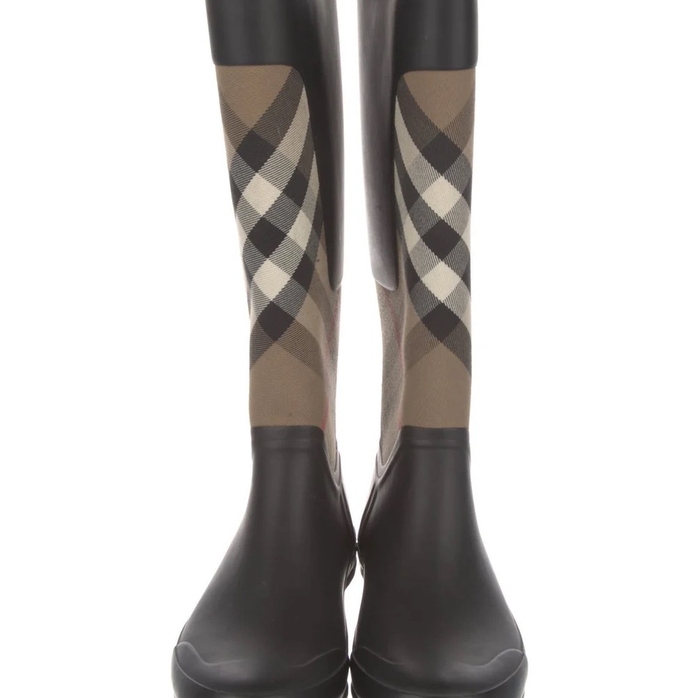 Burberry
House Check Pattern Rubber Rain Boots